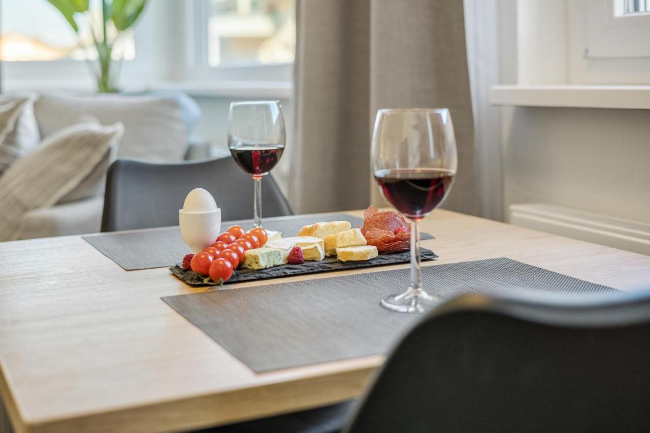Empire Living: Denzlingen Marktplatz מראה חיצוני תמונה