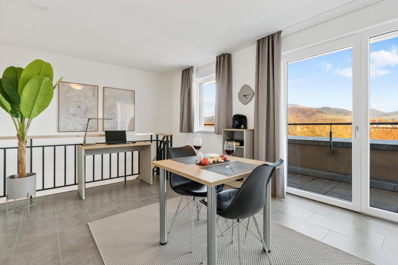 Empire Living: Denzlingen Marktplatz מראה חיצוני תמונה