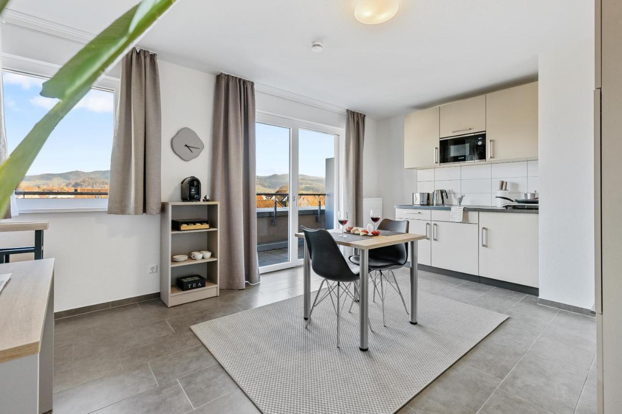 Empire Living: Denzlingen Marktplatz מראה חיצוני תמונה