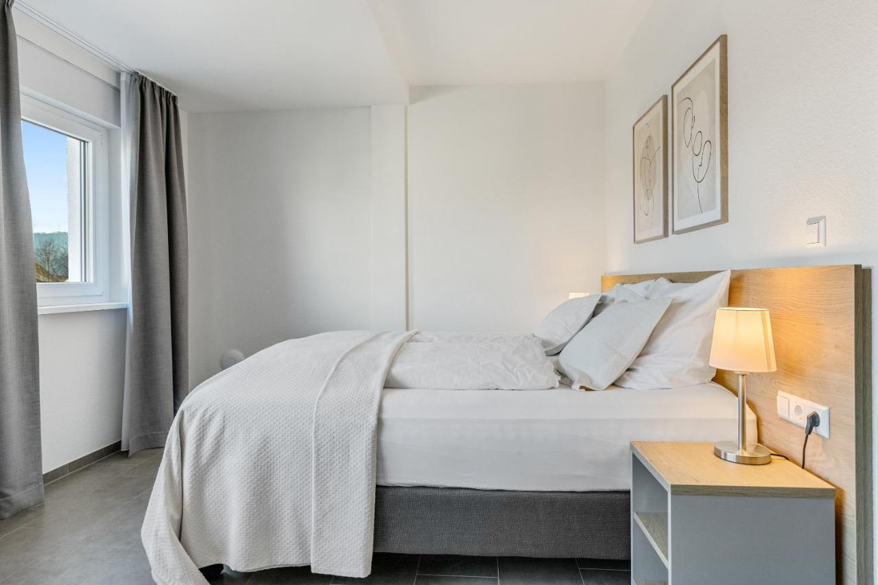 Empire Living: Denzlingen Marktplatz מראה חיצוני תמונה